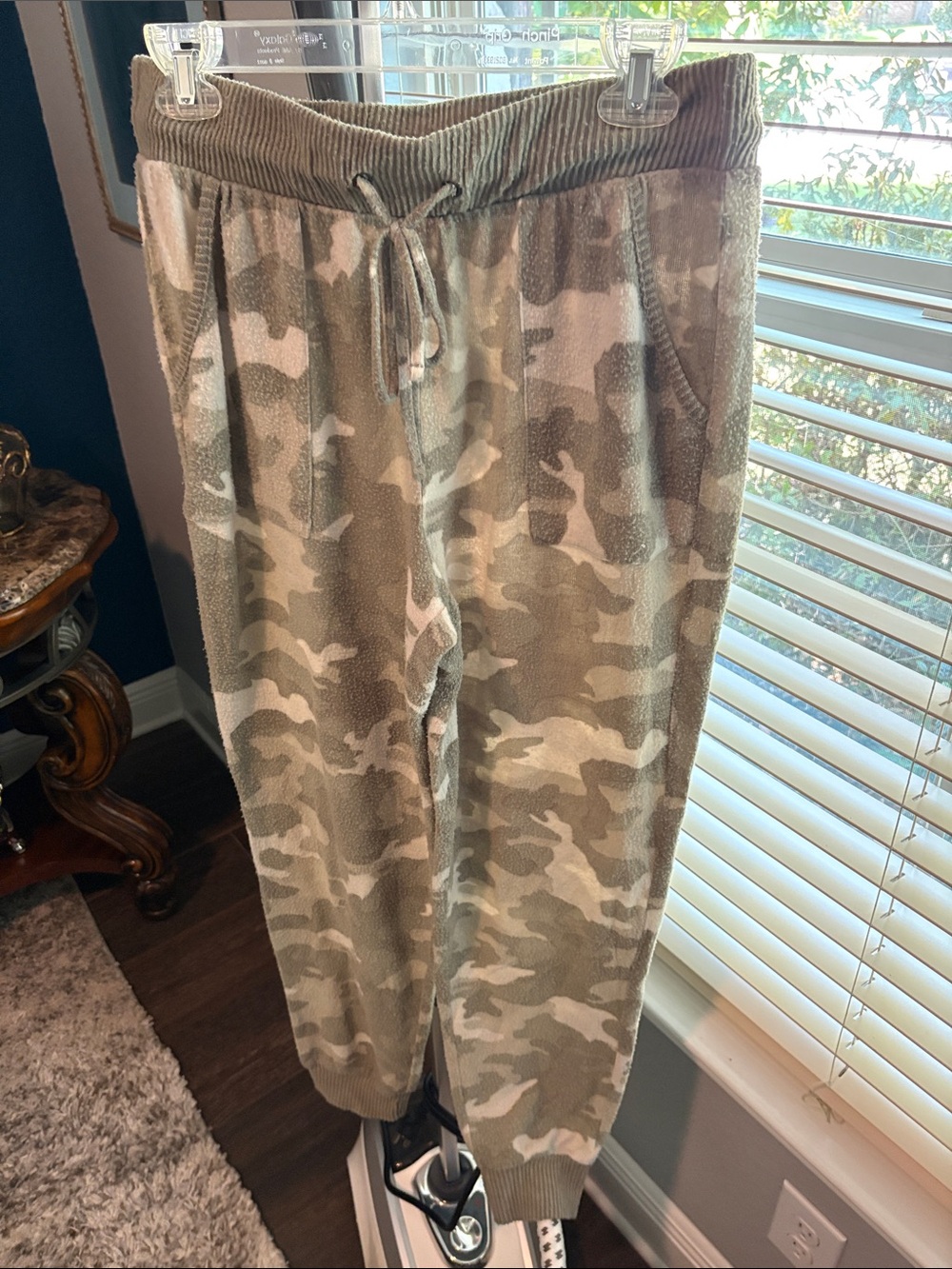 SO Olive & Beige Camo Sweatpants